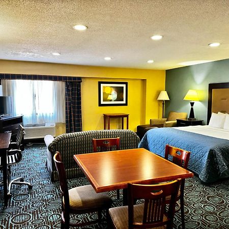 Regency Inn & Suites New London Mystic מראה חיצוני תמונה