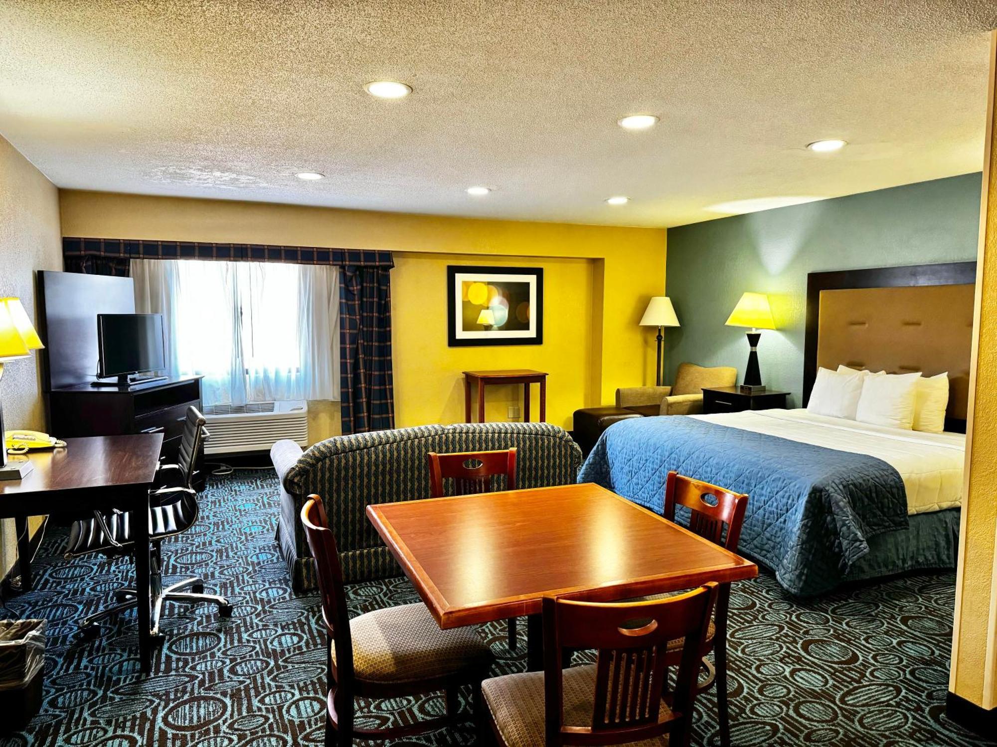 Regency Inn & Suites New London Mystic מראה חיצוני תמונה